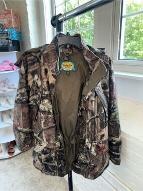 Cabela's Kids Realtree-Style Camo Jacket in Brown and Green